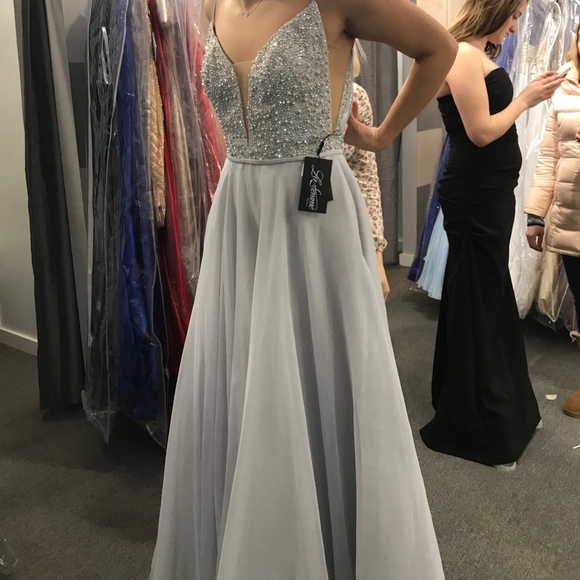 La Femme Prom Dress - Picture 6 of 7